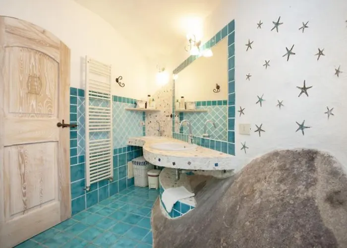 别墅 Modern In Olbia With Shared Pool - 45 Sqm 罗通多港