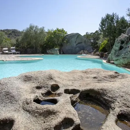 ヴィラ Modern In Olbia With Shared Pool - 45 Sqm *