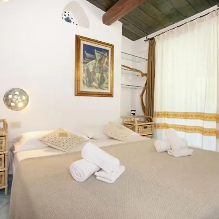 ヴィラ Modern In Olbia With Shared Pool - 45 Sqm