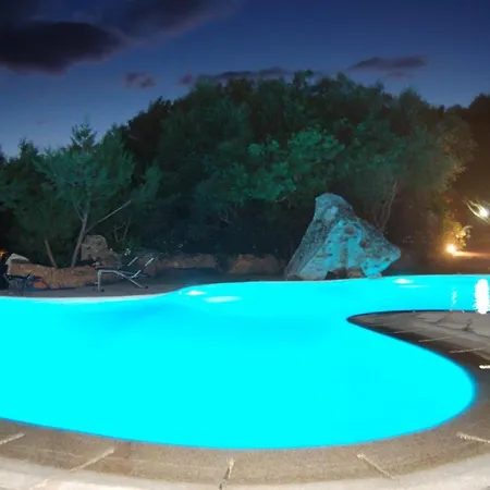 ヴィラ Modern In Olbia With Shared Pool - 45 Sqm